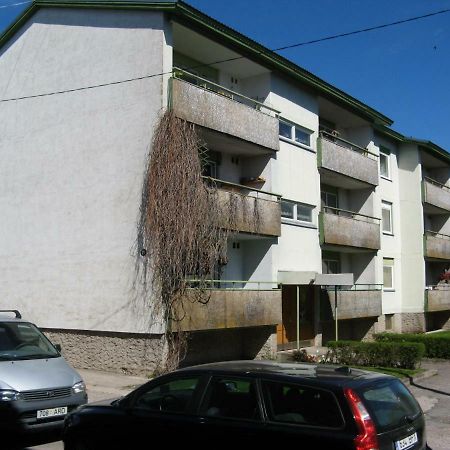 Gratarre Apartment Курессааре Экстерьер фото