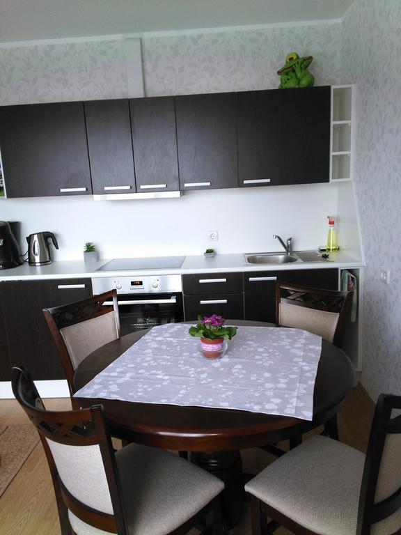 Gratarre Apartment Курессааре Экстерьер фото